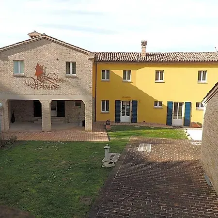 Il Ristoro Del Viandante ホテル 2*