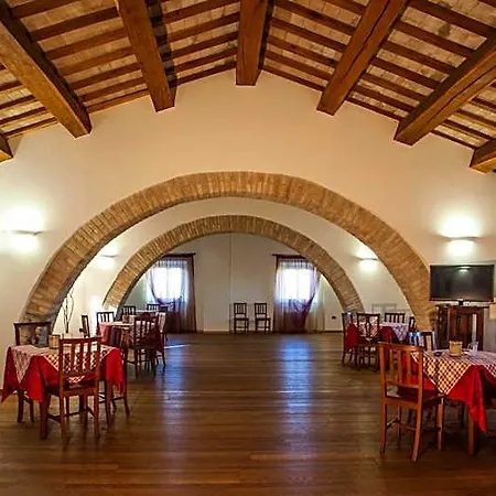 Il Ristoro Del Viandante ホテル Offagna