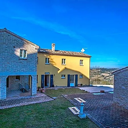 ホテル Il Ristoro Del Viandante Offagna