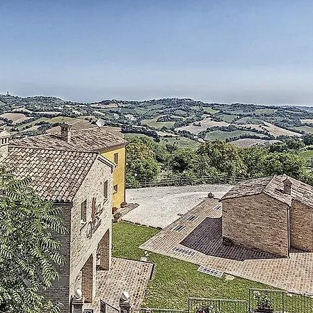 Il Ristoro Del Viandante ホテル Offagna
